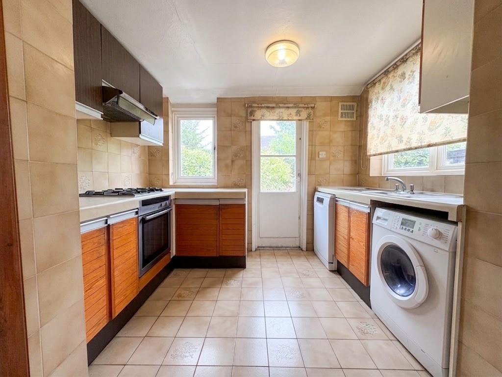 Shakespeare Road, Mill Hill, NW7, London